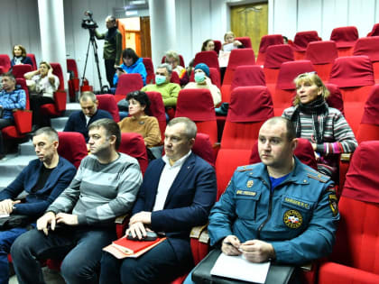 Городские власти встретились с жителями центральных районов Ярославля