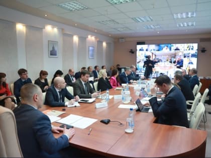 Михаил Евраев: нужно минимизировать ямочный ремонт и перейти к ремонту крупных участков