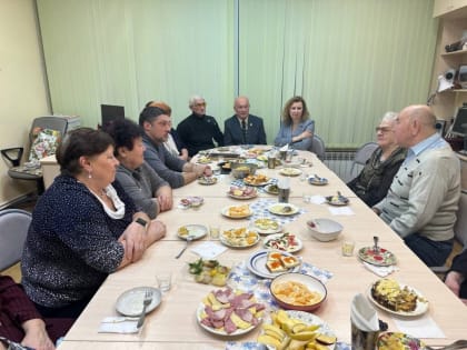 Тепло предновогодней встречи: глава района и ветераны подвели итоги года