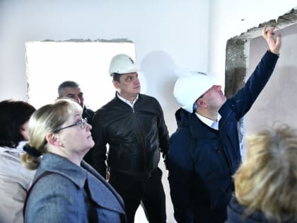 Мэр Ярославля Артём Молчанов поручил ускорить темпы строительства школы на Пашуковской