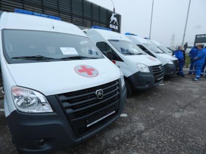 Медучреждения Ярославской области получили 12 новых машин скорой помощи