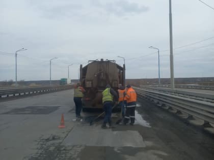 В Ярославле на Юбилейном мосту ликвидировали яму-убийцу