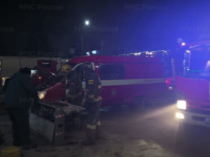 В Ярославле загорелся магазин внутри гостиницы «Турист»