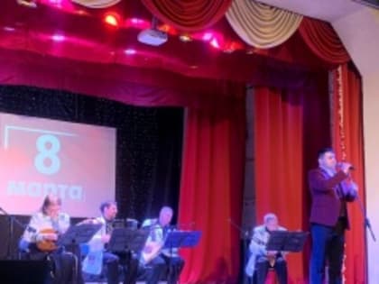 Дорогие женщины! Вы очень разные, но каждая из вас уникальна! Вы меняете мир и вдохновляете на это и нас, мужчин.