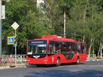 «Работники сидят в столовой»: ярославский депутат рассказал о простое троллейбусов