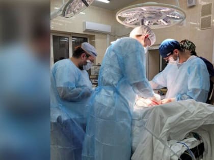 Ярослаские врачи выполняют операции на открытом сердце