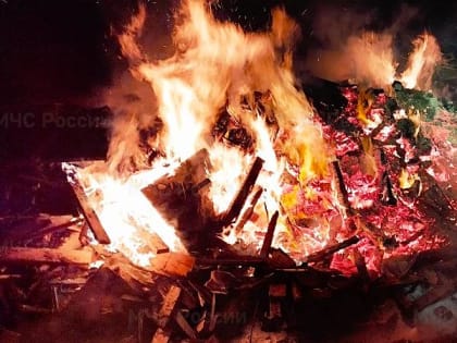 Снова горел мусор в Рыбинском районе