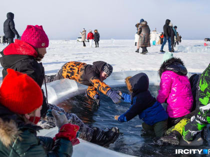 Как изменилось универсальное пособие в январе: объясняем одной картинкой
