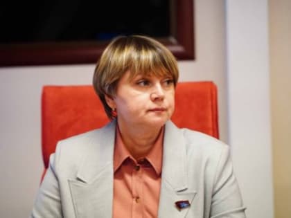 КОММУНИСТЫ БОРЮТСЯ ЗА РАВНЫЕ ПРАВА СТУДЕНТОВ