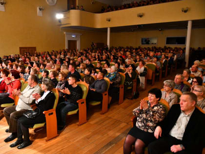 Мэр Ярославля Артём Молчанов поздравил коллектив муниципального духового оркестра с днём рождения