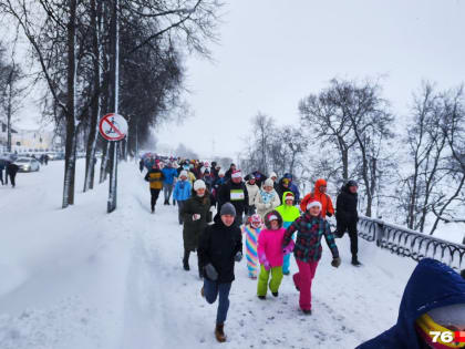 В первый день 2024 года более тысячи ярославцев приняли участие в трезвом забеге. Фоторепортаж