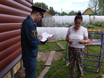 Помните о пожарной безопасности, находясь на садовых участках и дачах