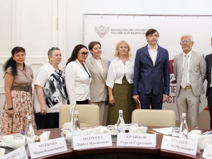 Министр просвещения С.С.Кравцов посетил ЯГПУ им.К.Д.Ушинского