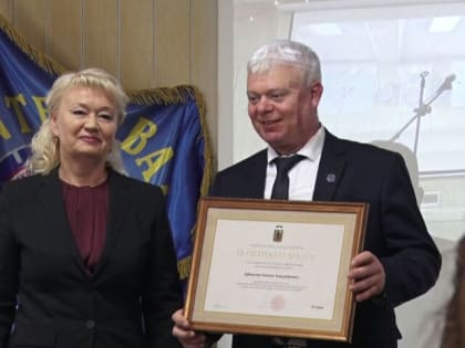 В Ярославле поздравили с профессиональным праздником сотрудников скорой помощи