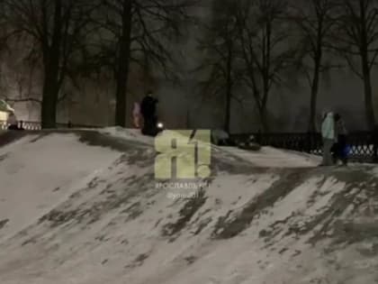 Ярославцы жалуются на отсутствие уборки снега на «Спартаковце»