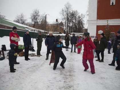 В ПРИХОДЕ МИХАЙЛО-АРХАНГЕЛЬСКОГО ХРАМА Г. ЯРОСЛАВЛЯ ОТМЕТИЛИ ДЕНЬ БОГАТЫРЯ