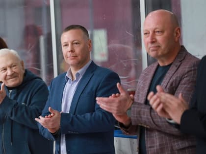 Михаил Евраев открыл турнир по хоккею на Кубок губернатора Ярославской области