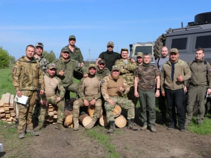 Энергетики на передовой поздравили бойцов с наступающим Днём Победы