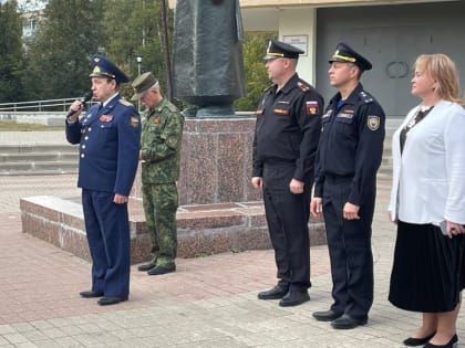 В Ярославле прошёл марш кадетов «Клятва кадетского братства»