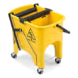 Seau bi-bac Filmop PLP 2 x 8L jaune avec rouleaux essoreurs à pédale et roues photo du produit