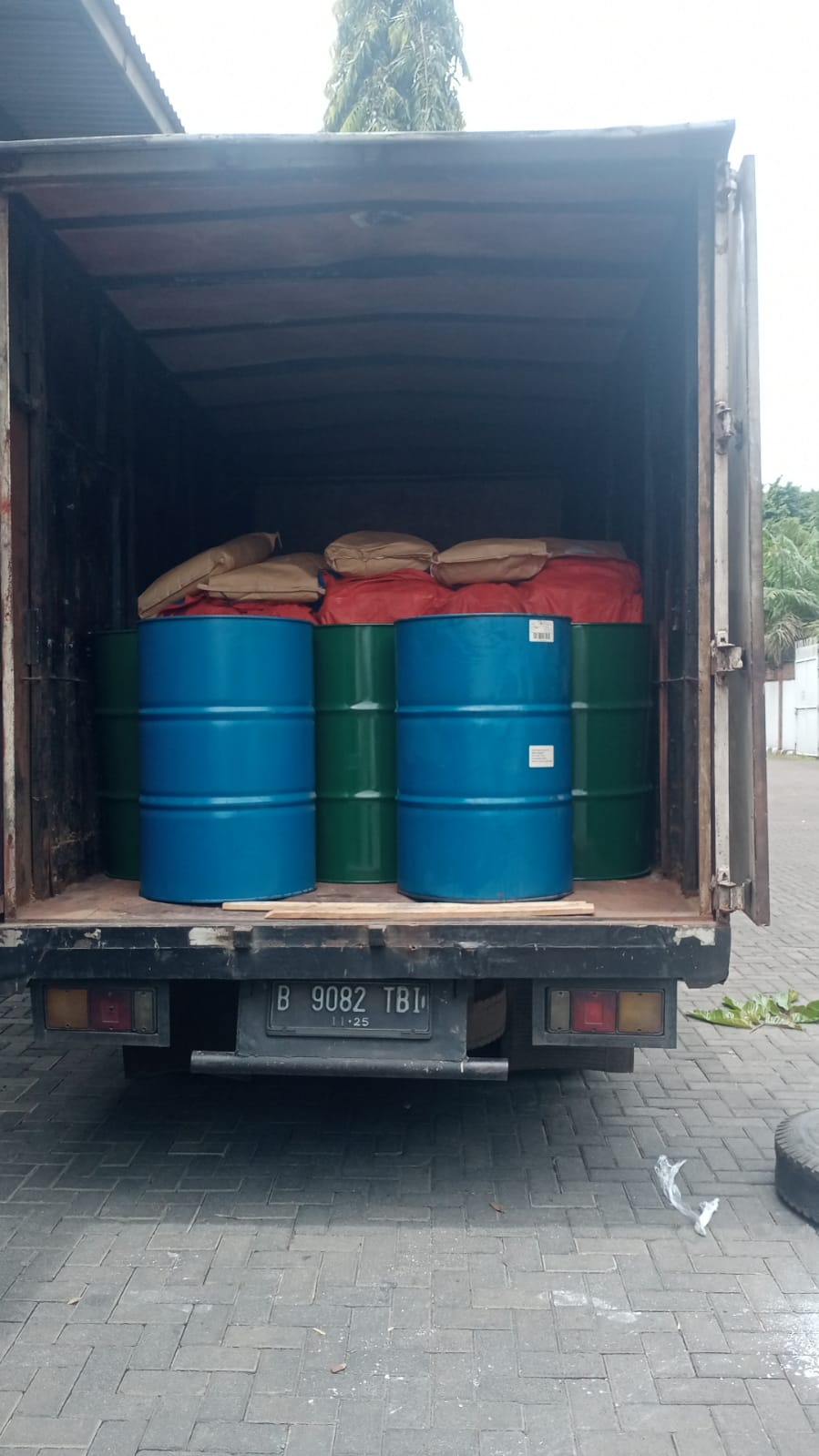 Pengiriman Epoxy Liquid