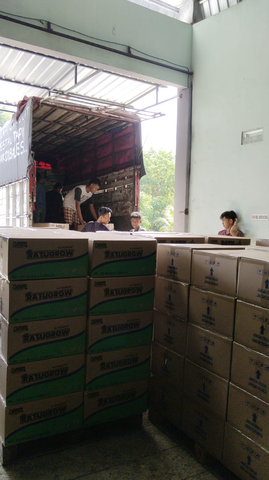 Pengiriman Pupuk (Sukoharjo -> Makassar)