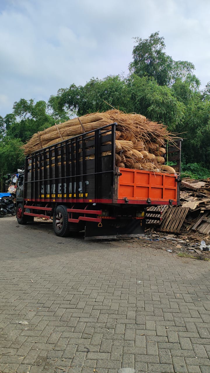 Pengiriman Rotan (Solo -> Gresik)