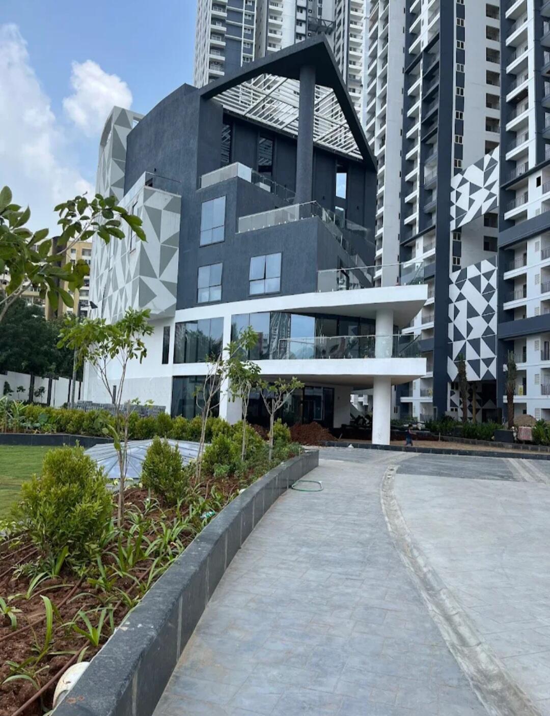 Candeur 40, Miyapur, NH 9 – view 2