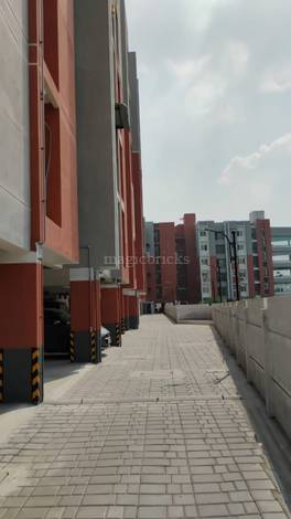 Malles Adhika, Perumbakkam – view 3