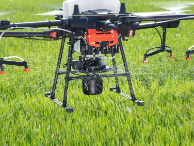 DJI AGRAS T20 spray drone