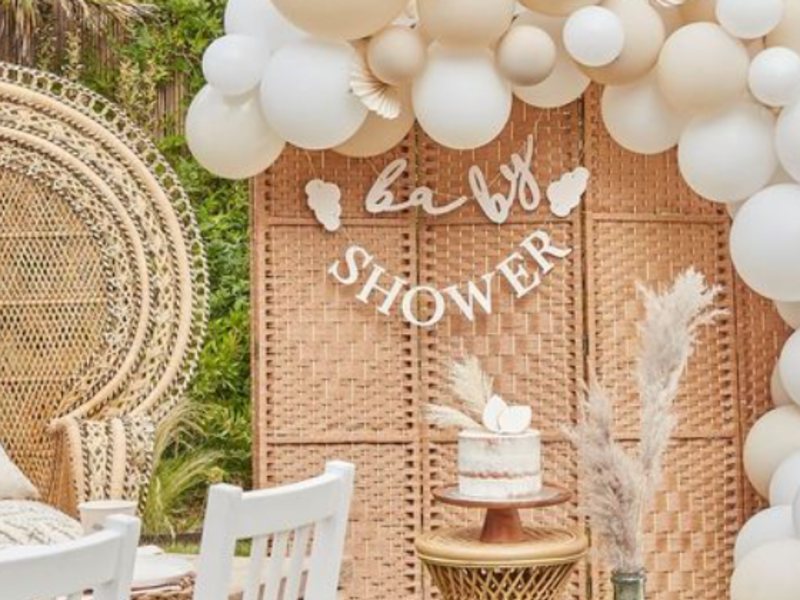 Party Lady 100s of party decorations and party themes delivered