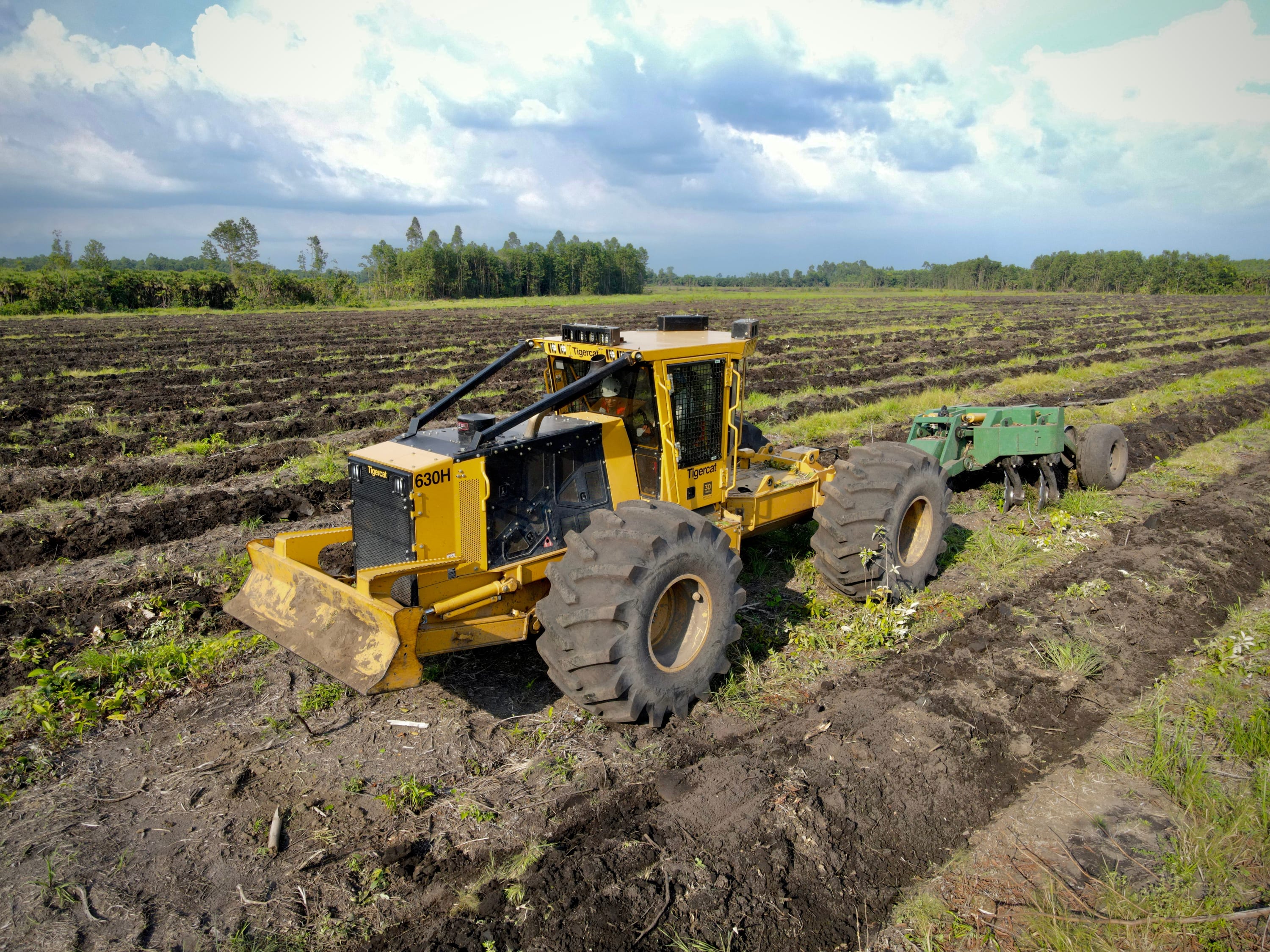 Improve silviculture efficiencies with the Tigercat 630H utility carrier Forsilvitech