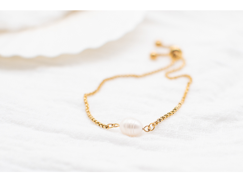 Gold Drawstring Bracelet