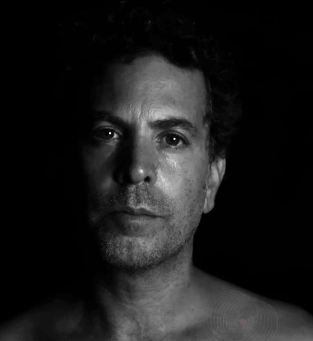 Daniel Dor