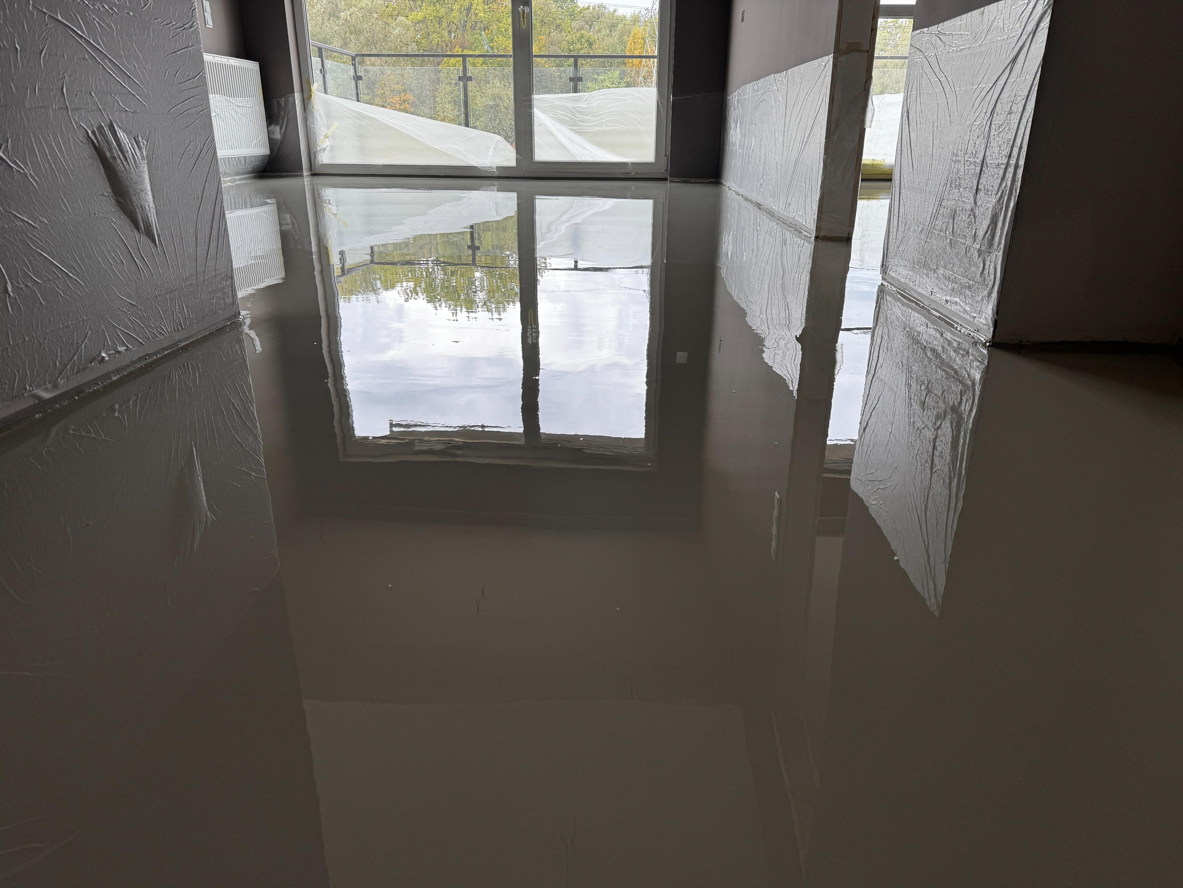 Posadzki poliuretanowe w Chorzowie – trwałość i estetyka