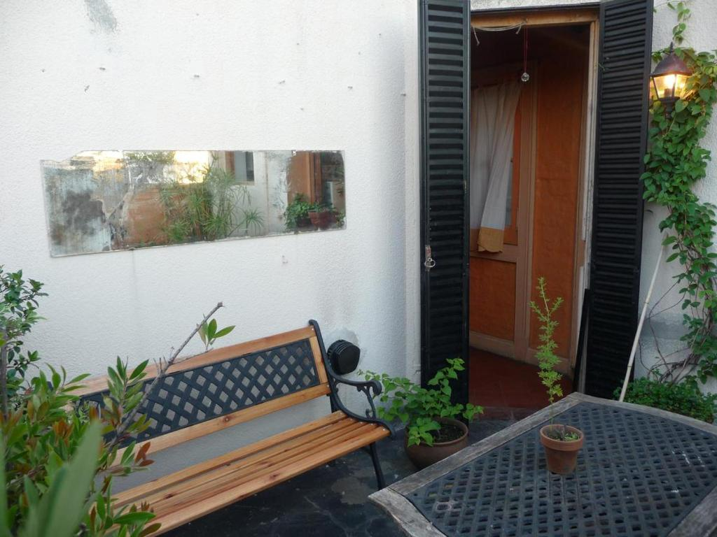 Hermosa casa estilo colonial con amplio patio interno