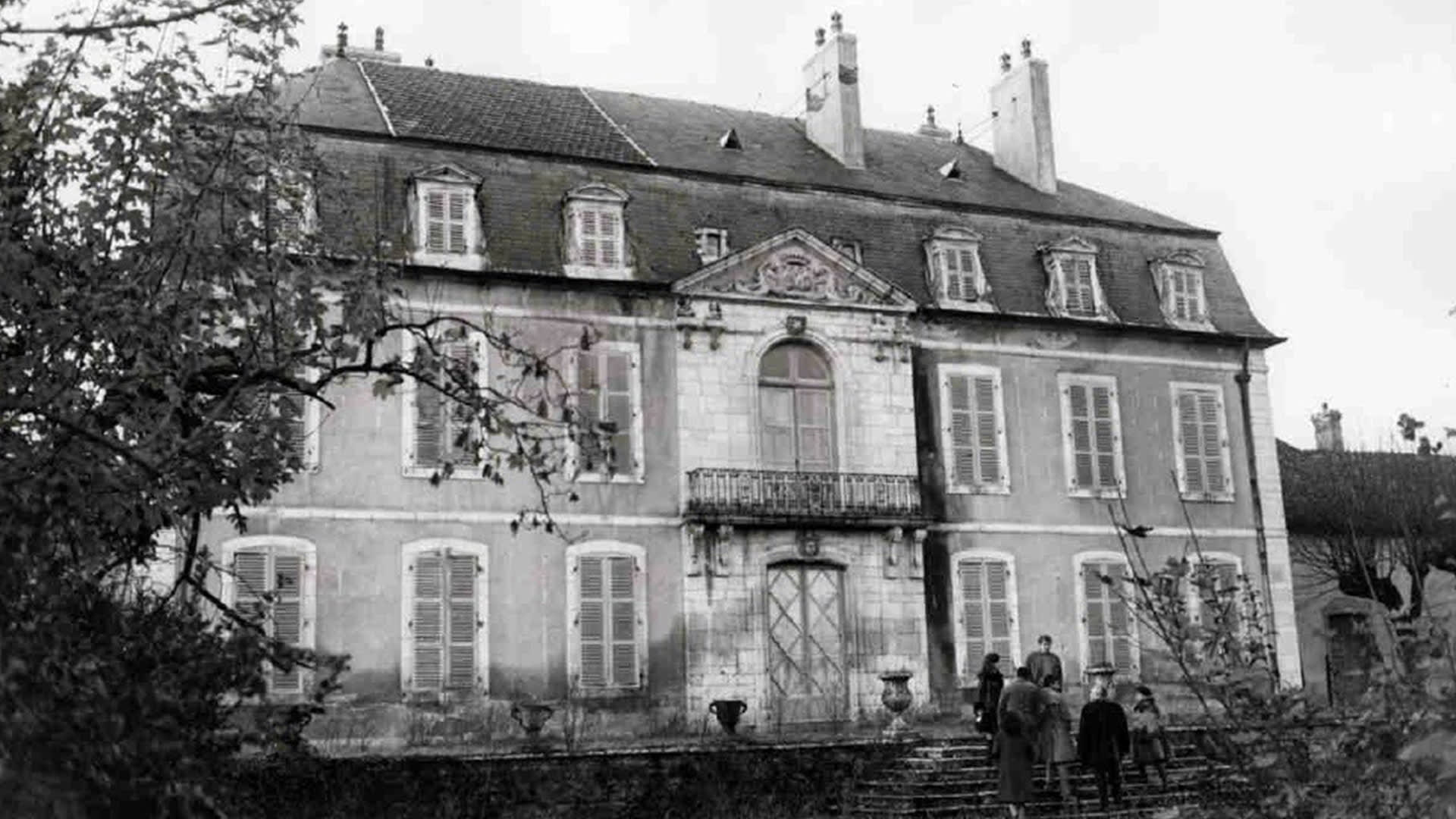 History of the Château – Château de Pommard - Château De Pommard