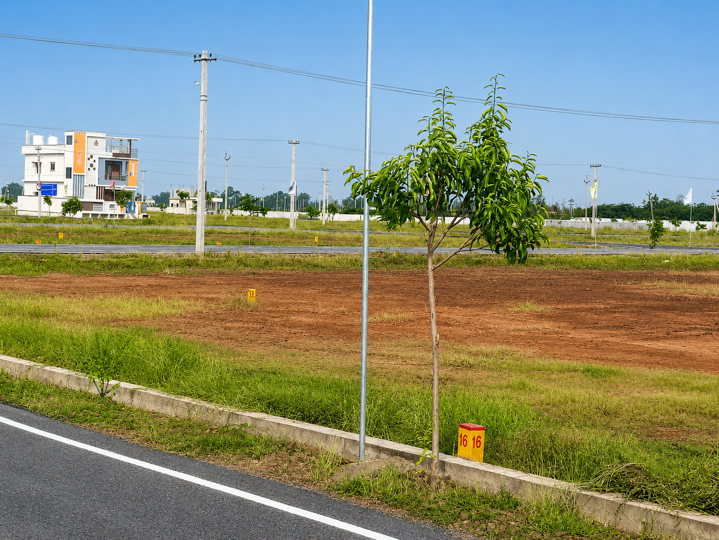 Highway City — wide blacktop roads
