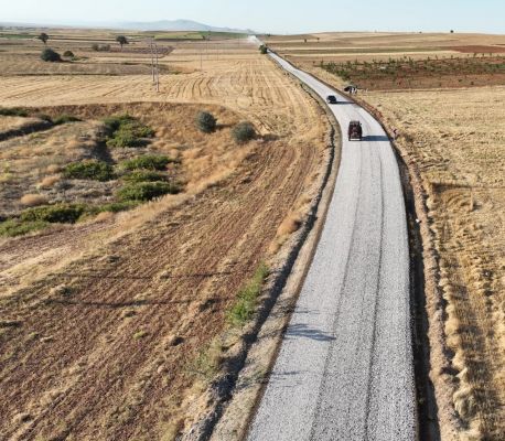 Güneysınır’da 20 Kilometrelik Asfalt Seferberliği