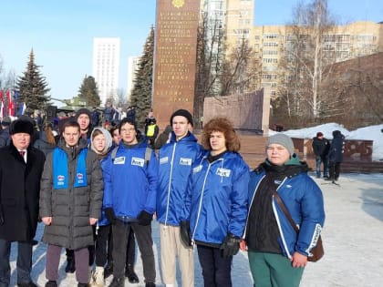 В Перми партийцы приняли участие в церемонии возложения цветов, посвященной Дню защитника Отечества