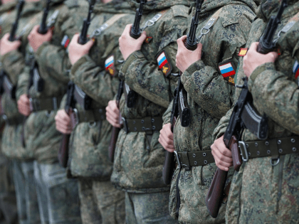 В Пермском крае приостановлено взыскание долгов с 2,1 тысячи участников СВО