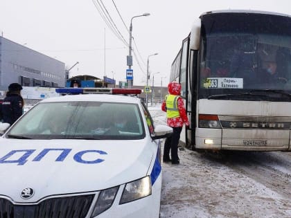 В Перми сотрудник ГИБДД проверили автобусы