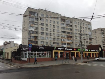 В Перми жильцы дома на Комсомольском проспекте выступили против сноса пристроя