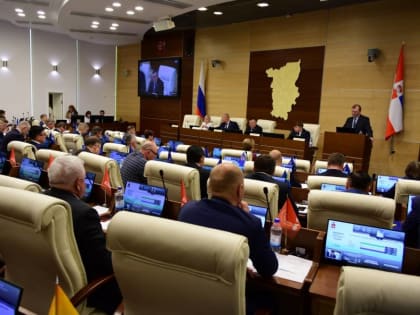 Спикер краевого парламента Валерий Сухих рассказал о главных вопросах первого заседания в 2023