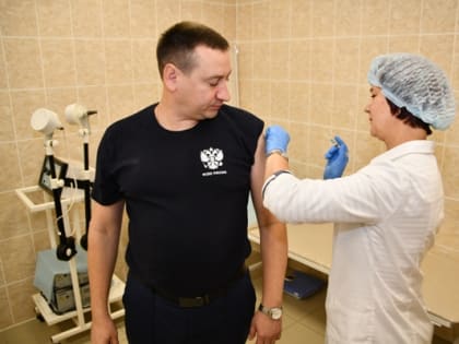 МСЧ-59 ФСИН России по Пермскому краю проводит вакцинацию сотрудников и спецконтинтента