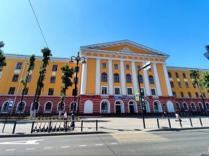 Ремонт исторического объекта к началу учебного года