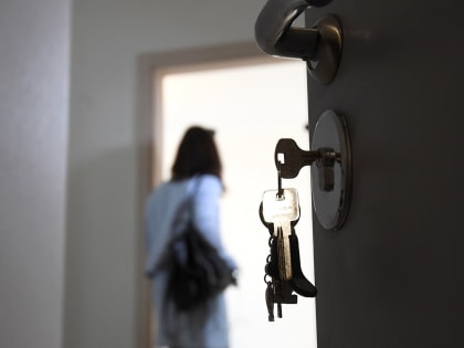 В Чайковском экс-глава сельского поселения незаконно присвоила квартиру