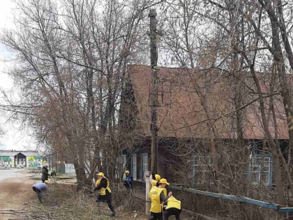 В Барде активисты СПРАВЕДЛИВОЙ РОССИИ навели порядок и почтили память павших