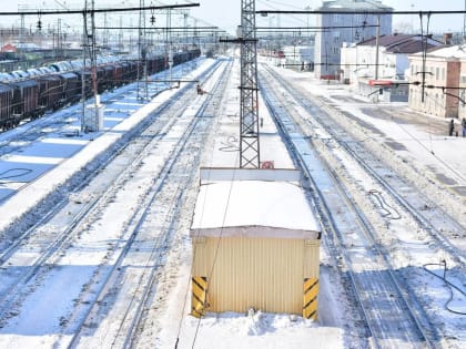 Неподалеку от ст. Лаки в Пермском крае с рельс сошли три железнодорожных вагона