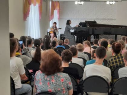 А у нас пять четвертей!